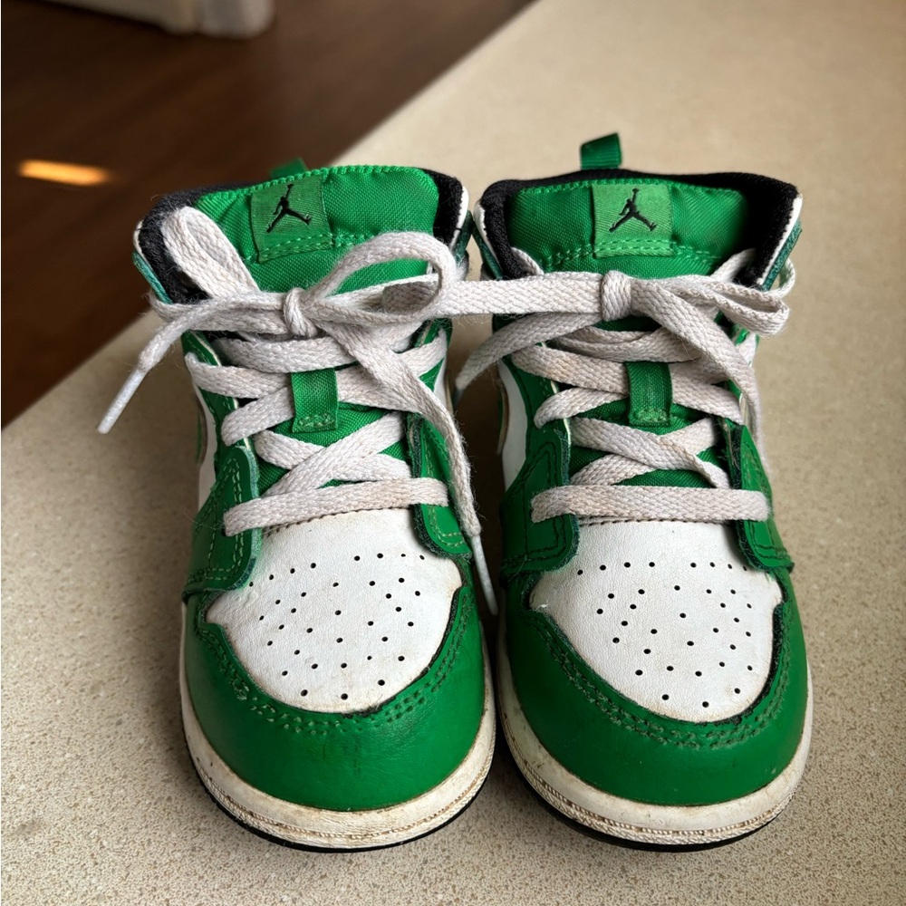 Children’s Hightop Nike Dunks